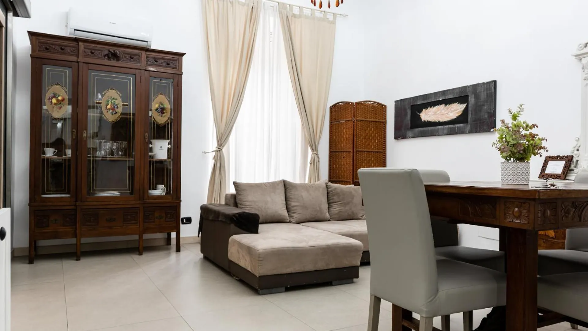 Zefnea House Apartment Catania Italy