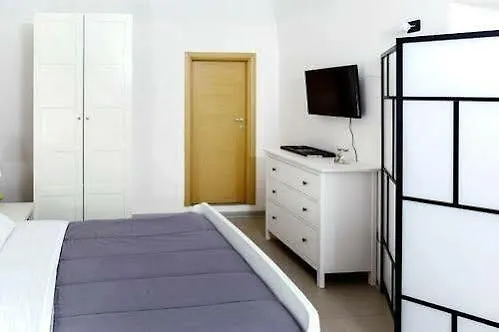 Zefnea House Apartment Catania Italy