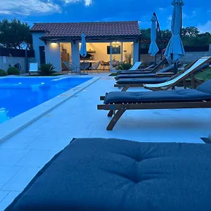 Angelo Apartman Bibinje